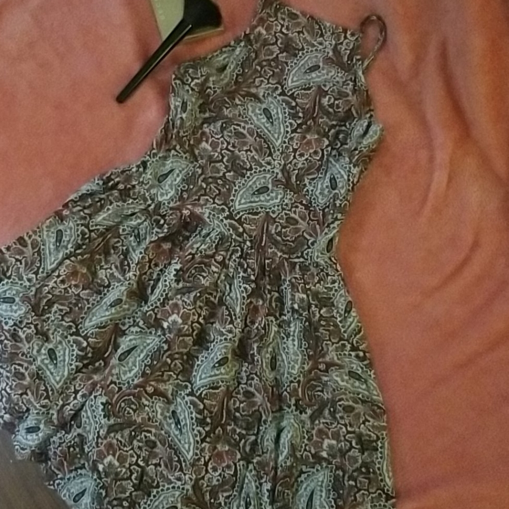 AEO thin strap flowy summer dress!